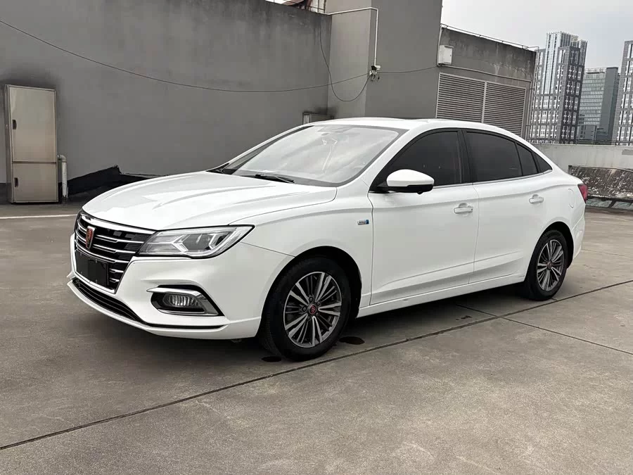 Roewe i5