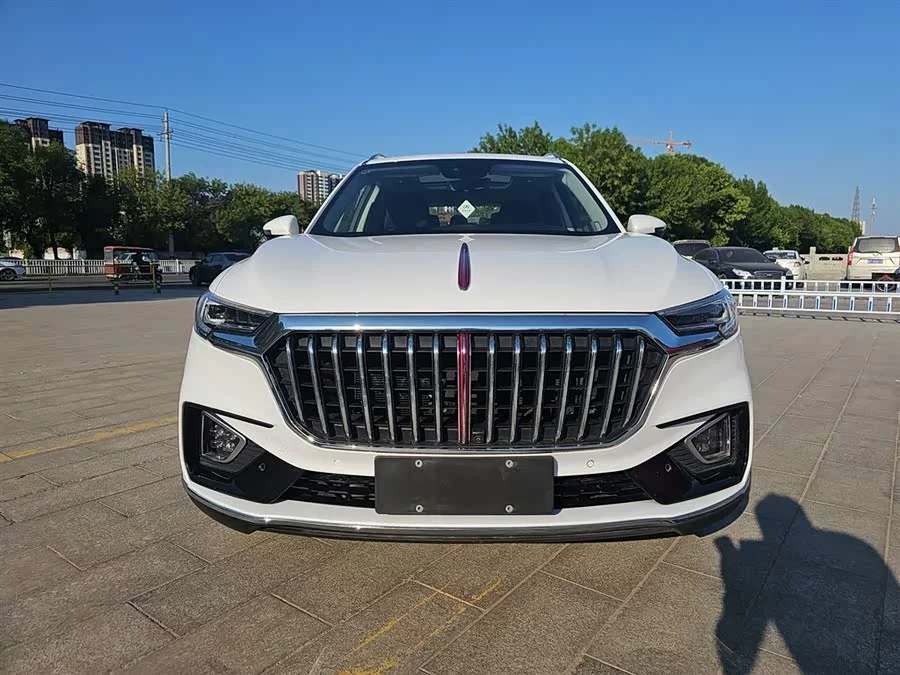 Hongqi HS5
