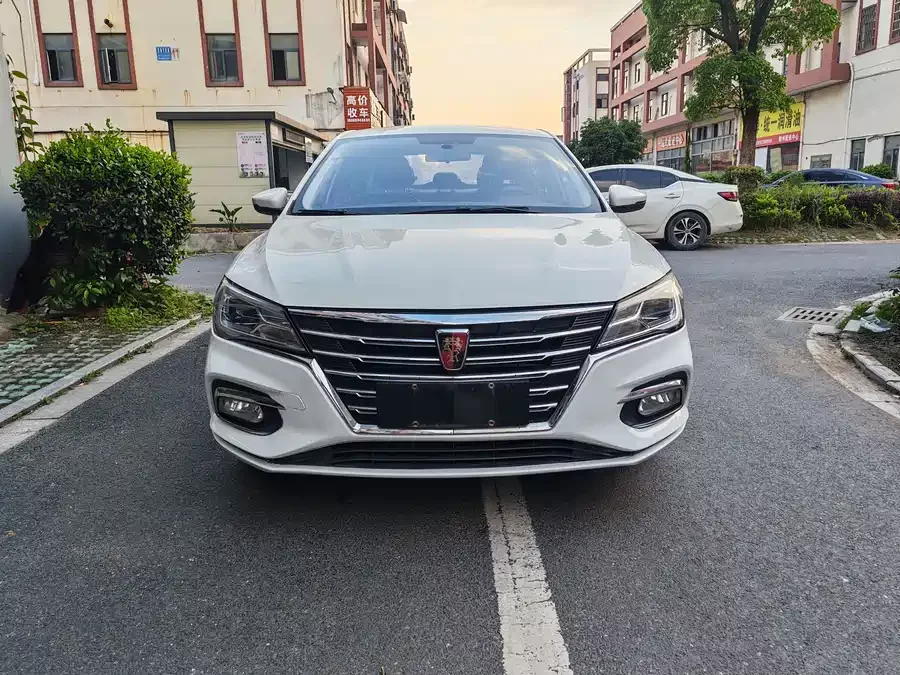Roewe i5