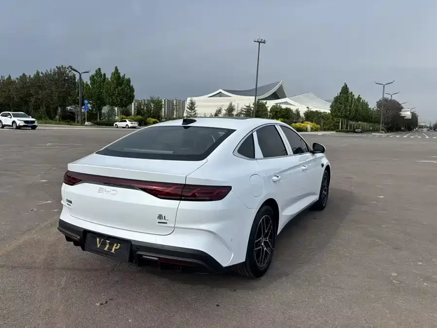 BYD Qin L