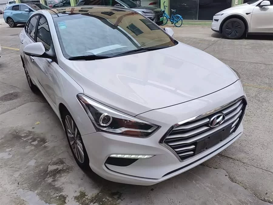Hyundai Mistra