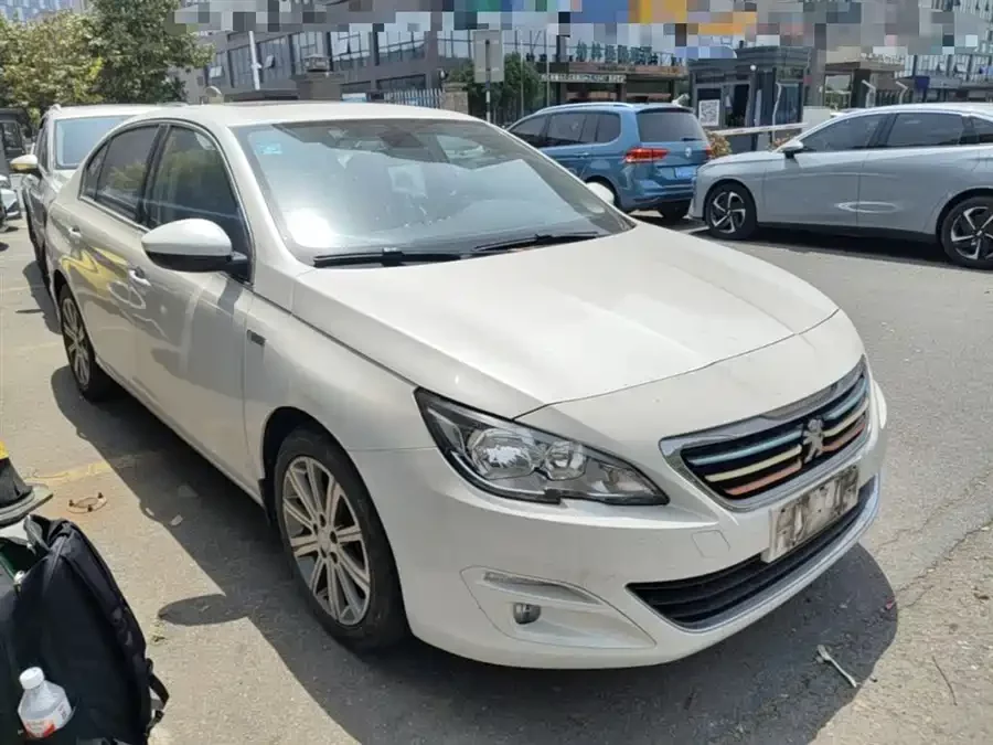 Peugeot 408