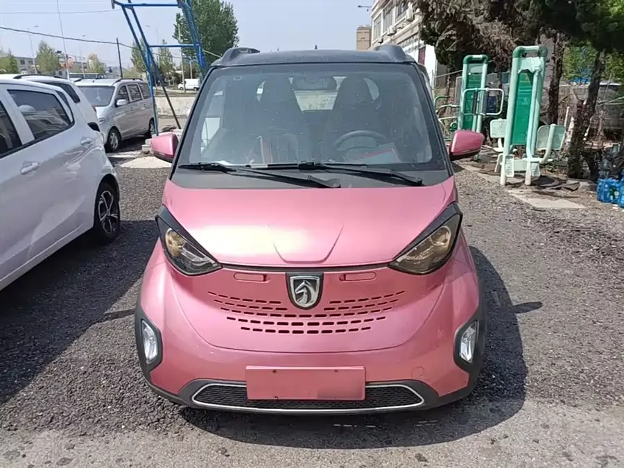 Baojun E100
