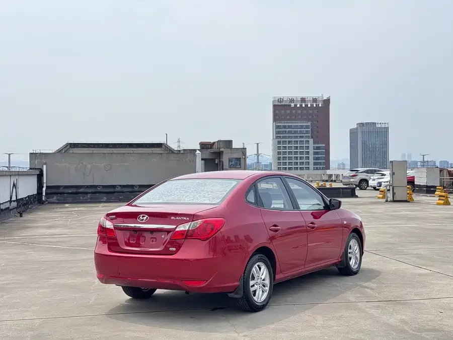 Hyundai Elantra / Celesta