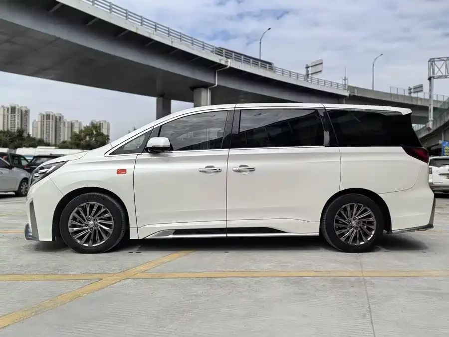 GAC Trumpchi M8