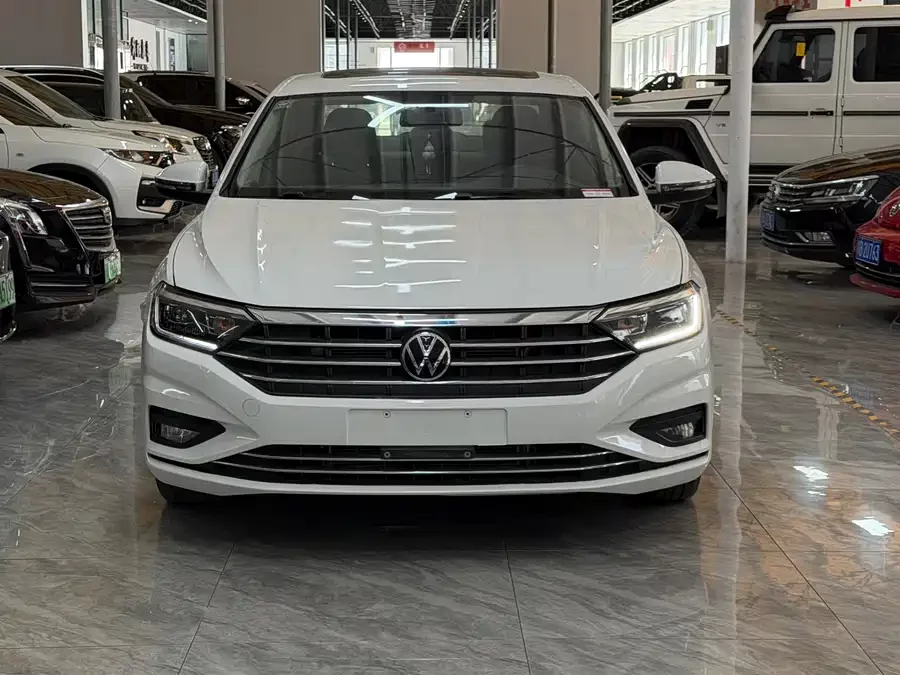 Volkswagen Sagitar