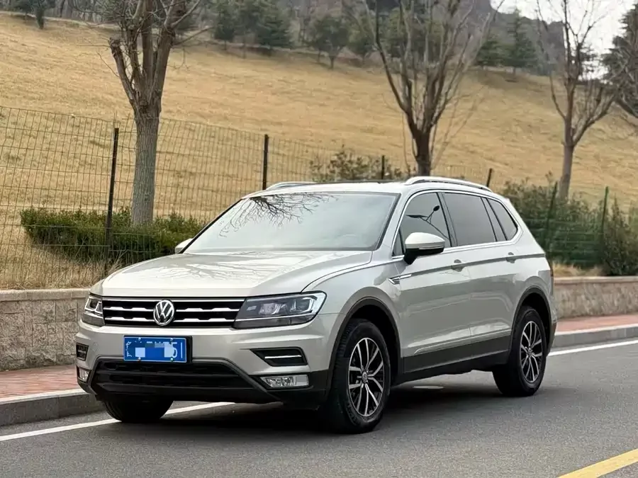 Volkswagen Tiguan L