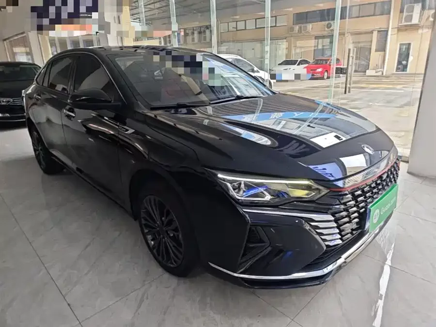 Dongfeng Yixuan MAX