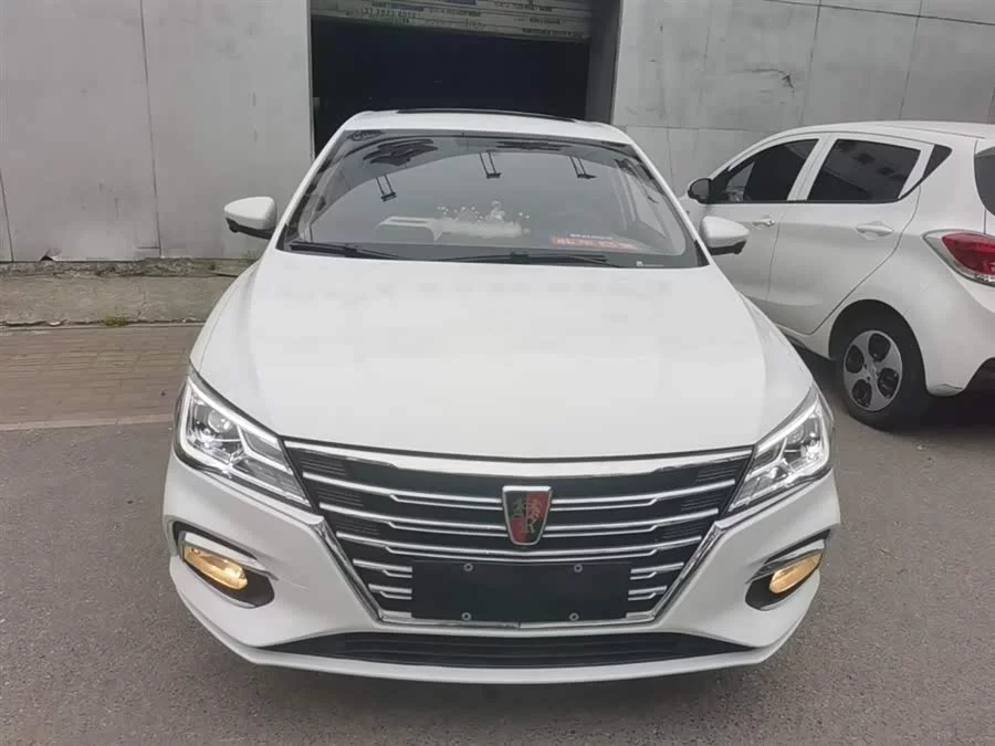 Roewe i5