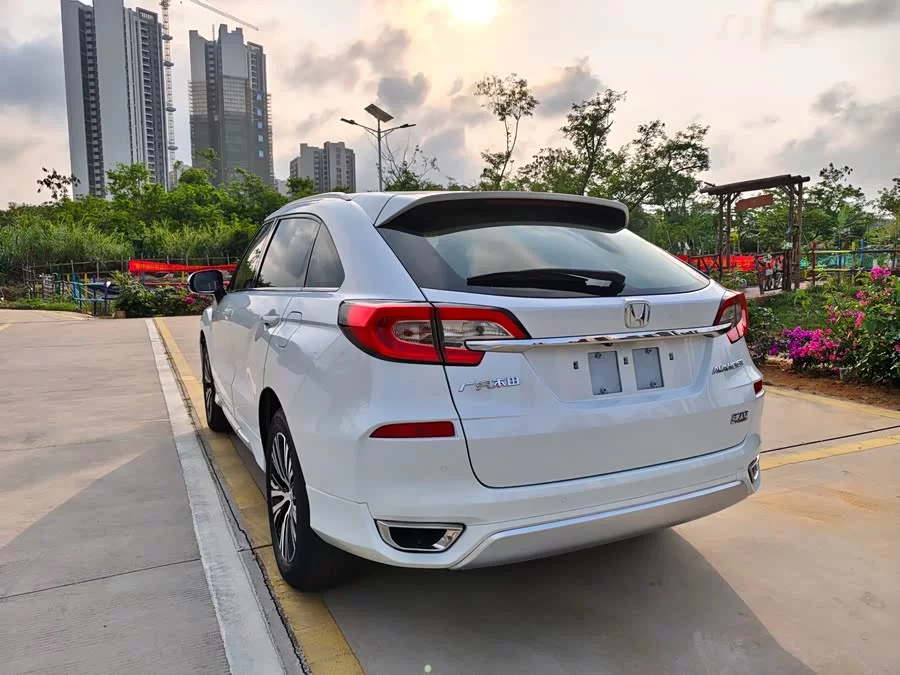 Honda Crown Road