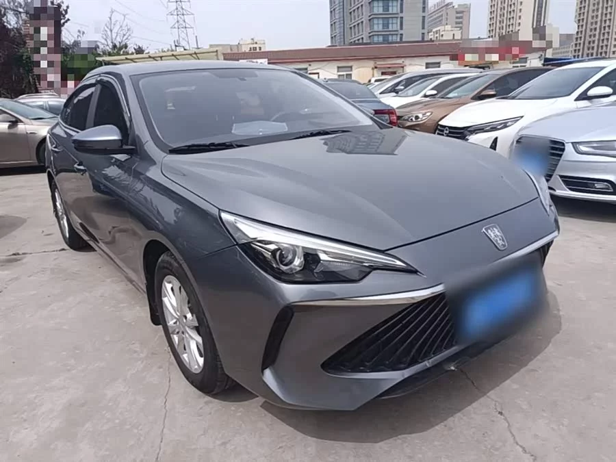Roewe i5