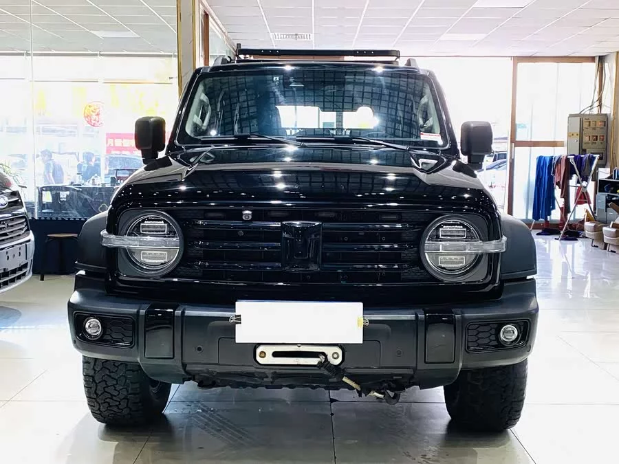 TANK 300
