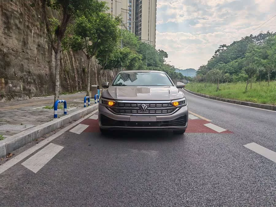 Volkswagen Sagitar
