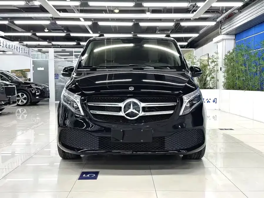 Mercedes Benz Class V