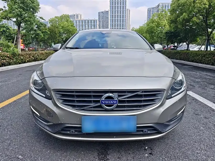 Volvo S60