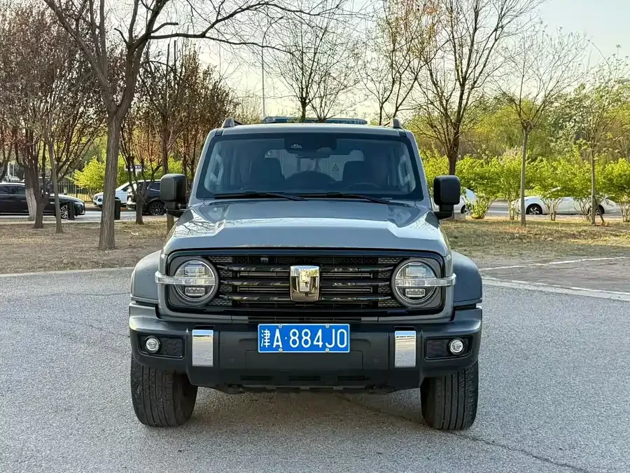 TANK 300