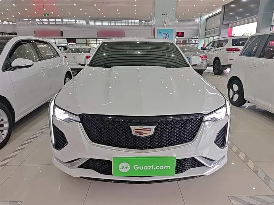 Cadillac CT4