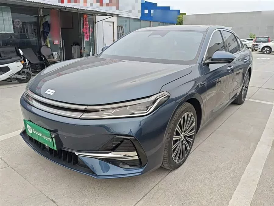Geely Galaxy A7 EM