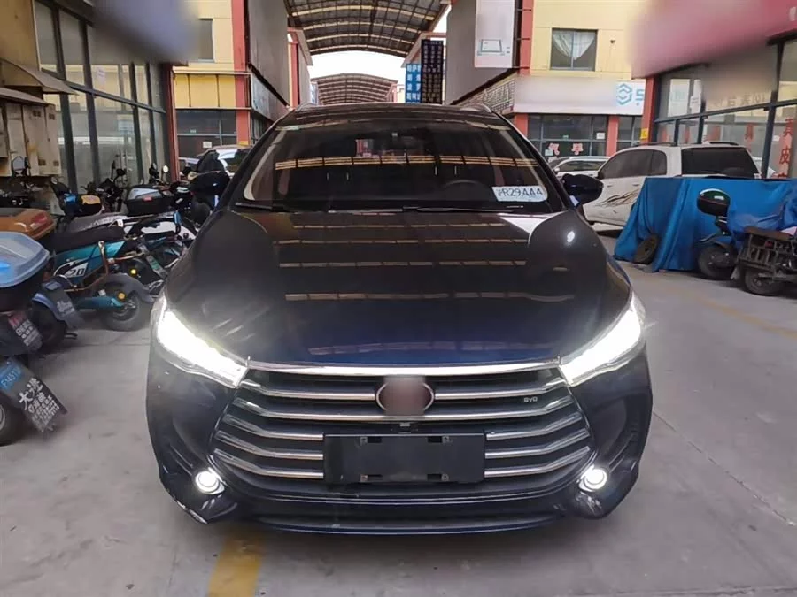 BYD Song MAX