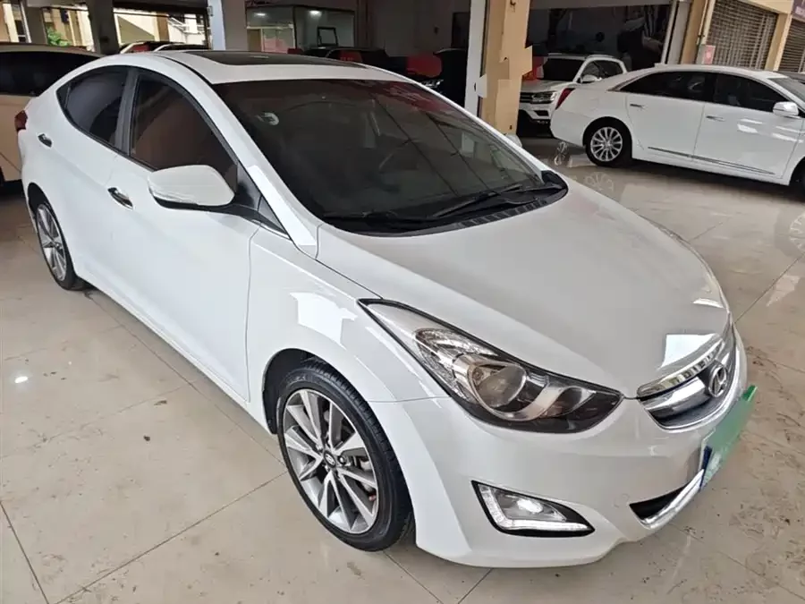 Hyundai Elantra