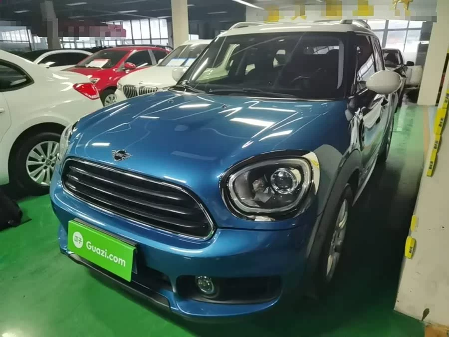 MINI COUNTRYMAN