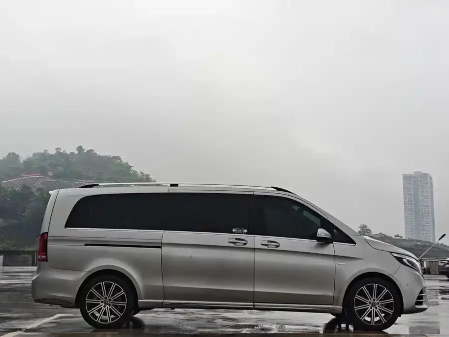 Mercedes Benz Class V