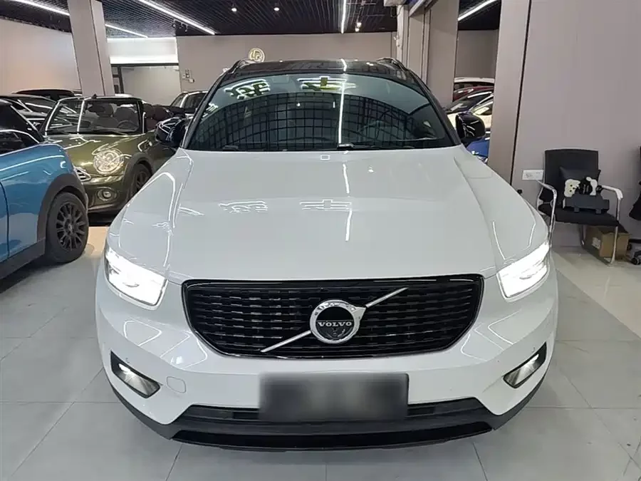 Volvo XC40