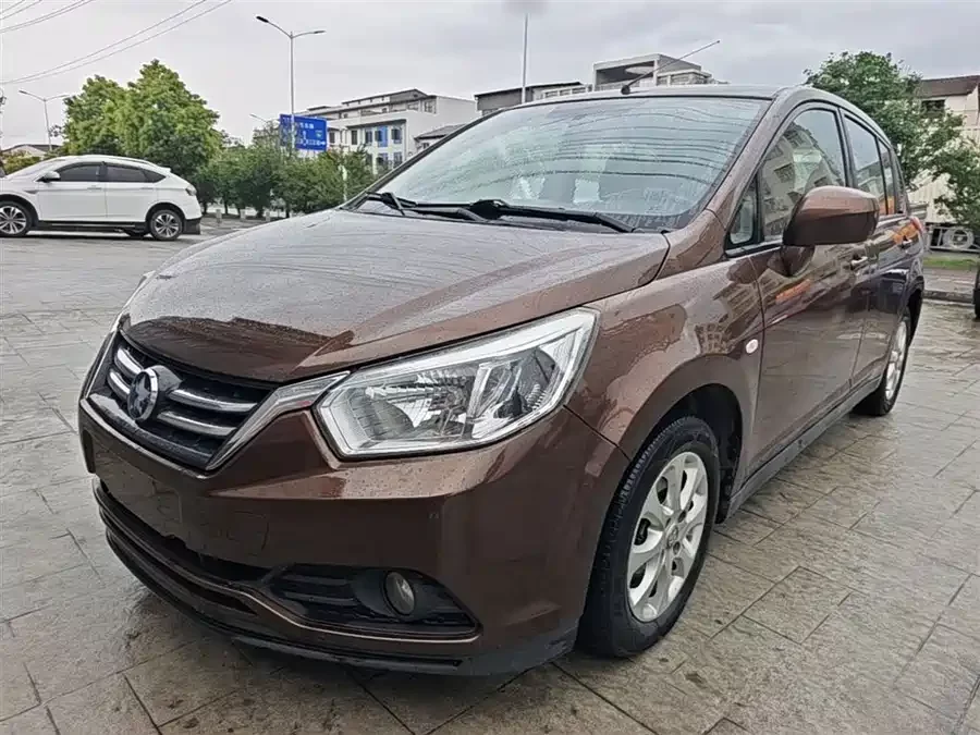 Venucia R50