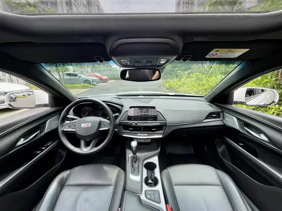 Cadillac CT4