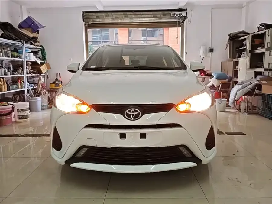 Toyota YARiS L Enjoy