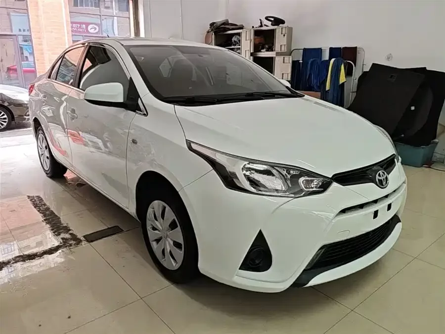 Toyota YARiS L Enjoy