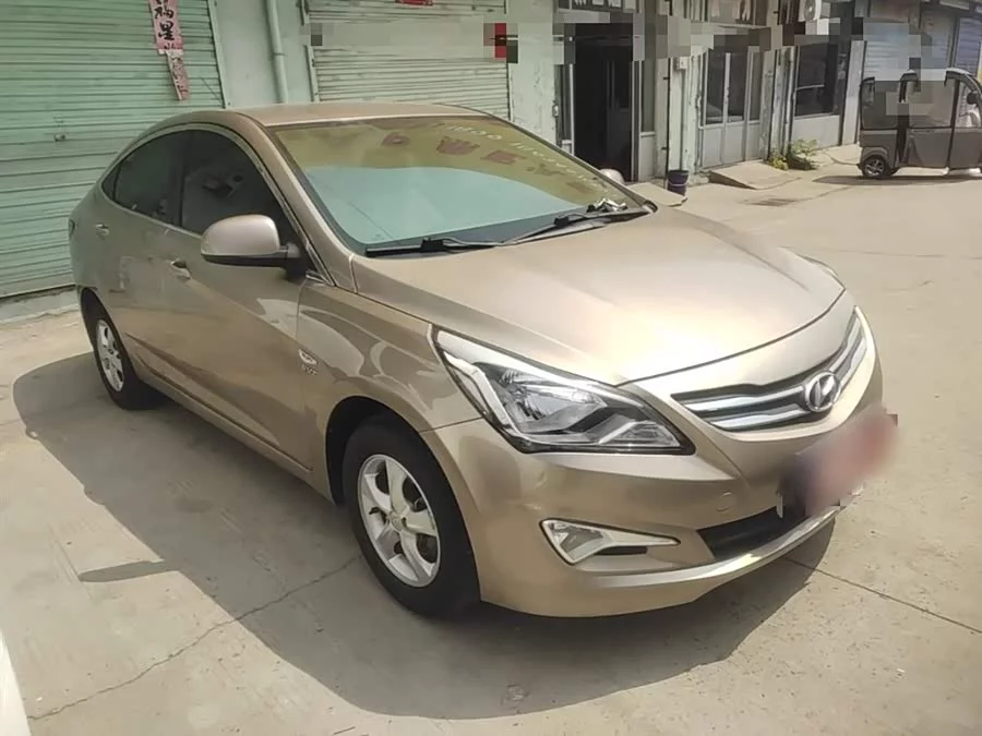 Hyundai Rena