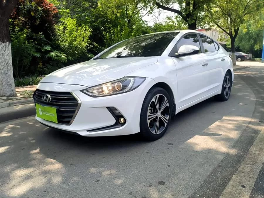 Hyundai elantra