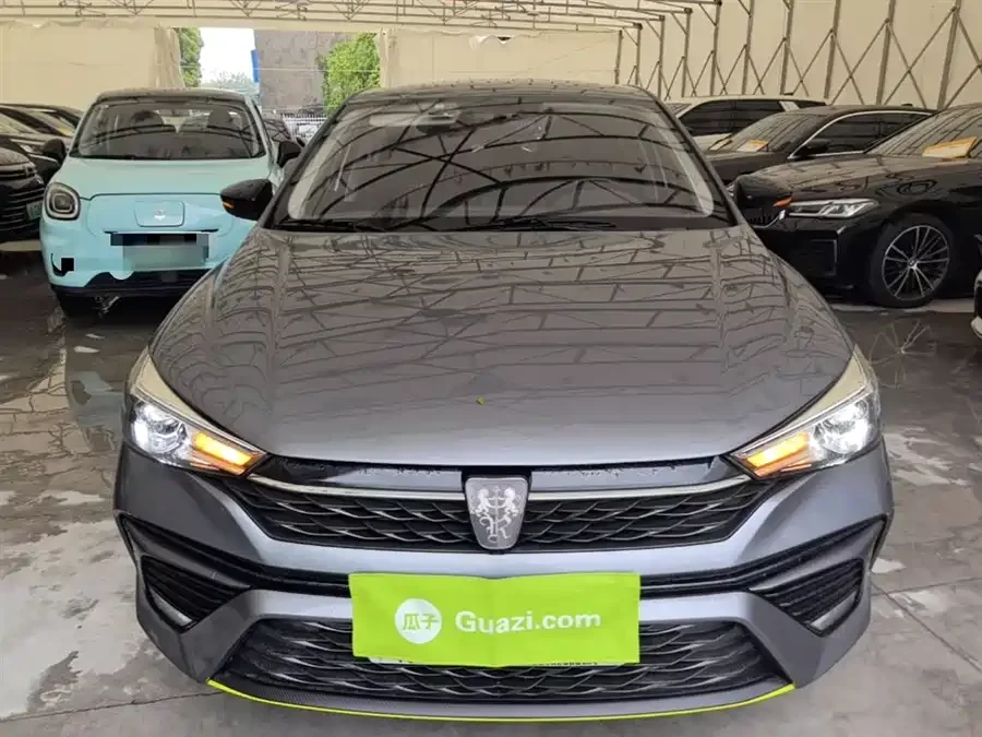 Roewe i5