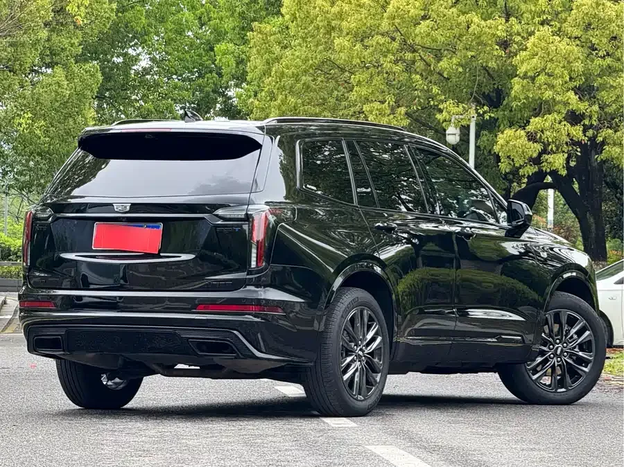 Cadillac XT6