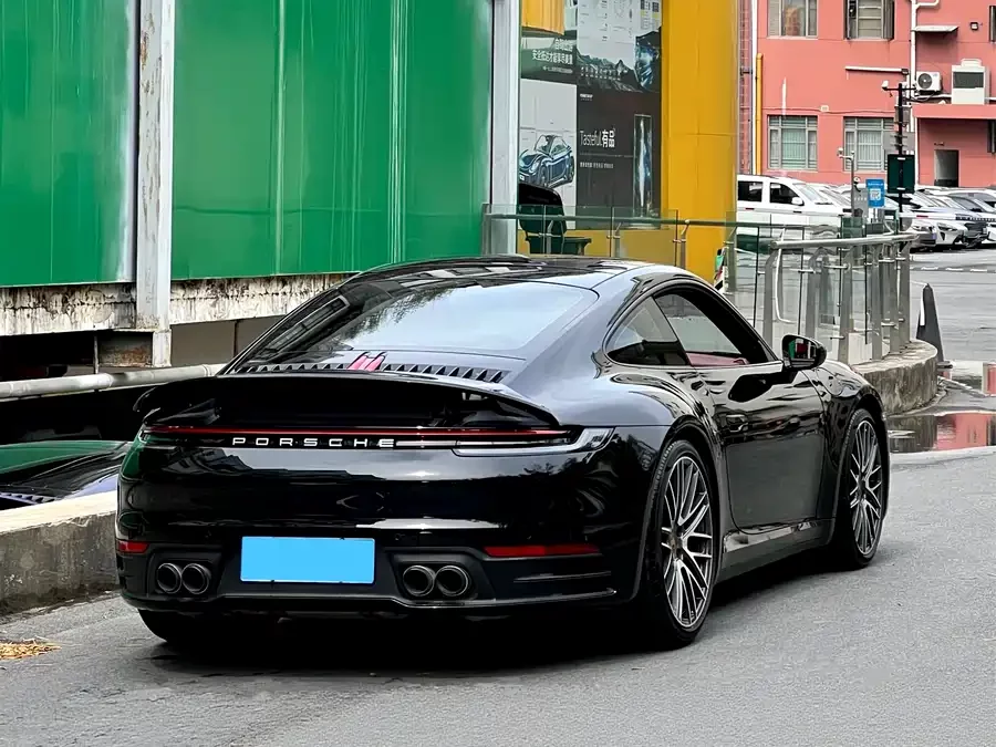 Porsche 911