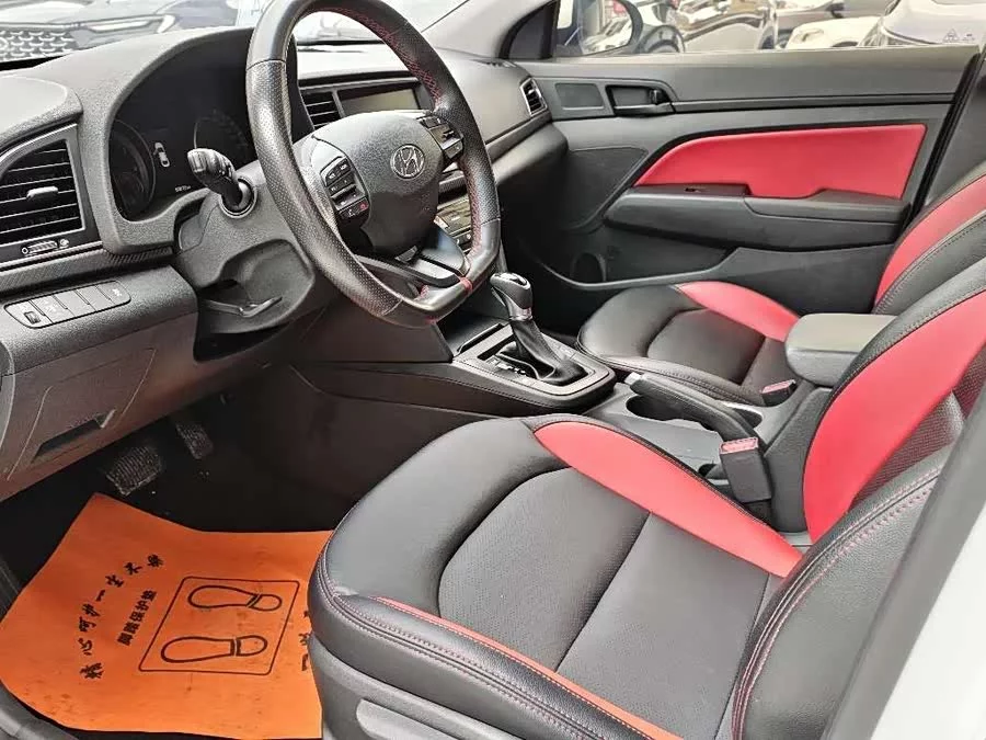 Hyundai elantra