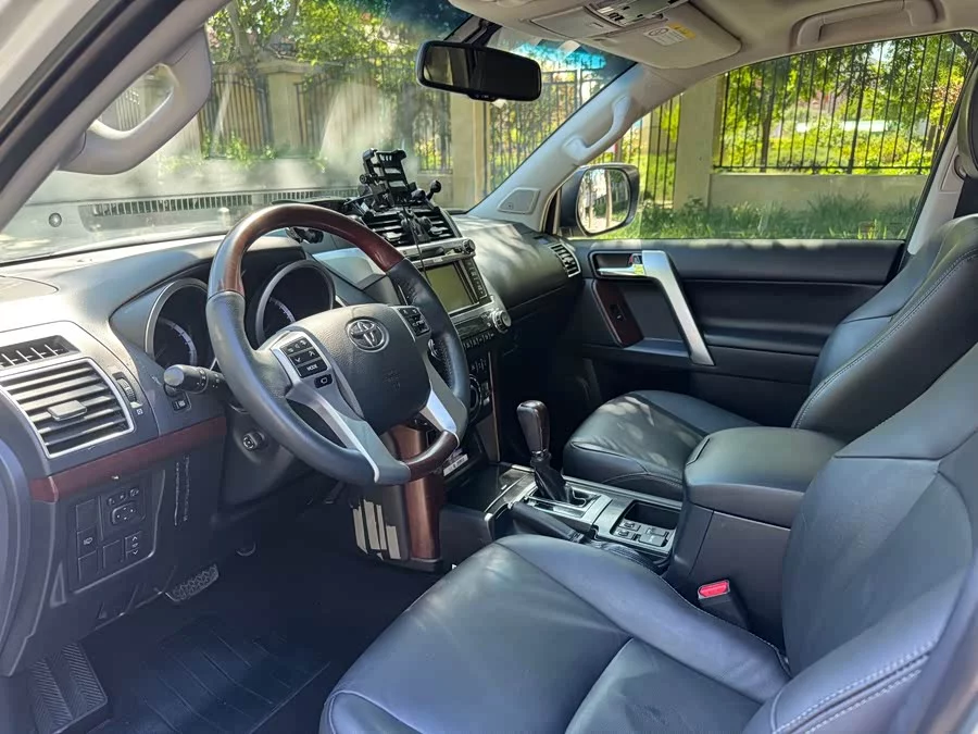 Toyota Prado