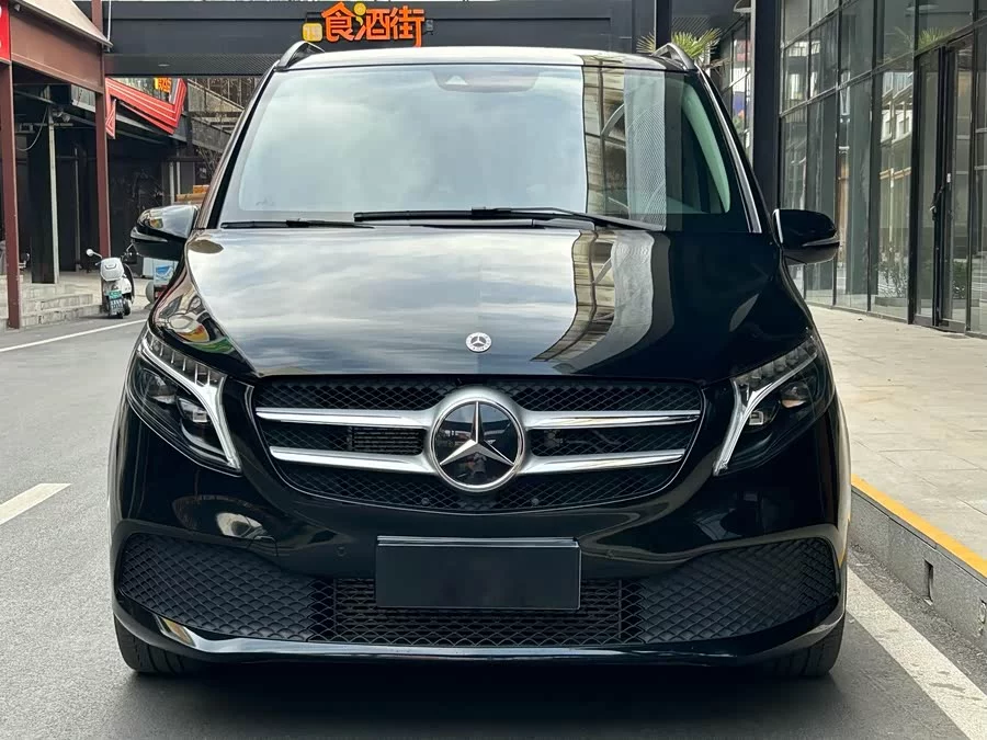 Mercedes Benz Class V