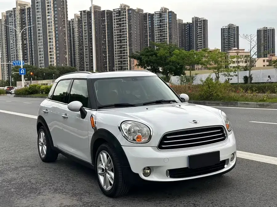 MINI COUNTRYMAN