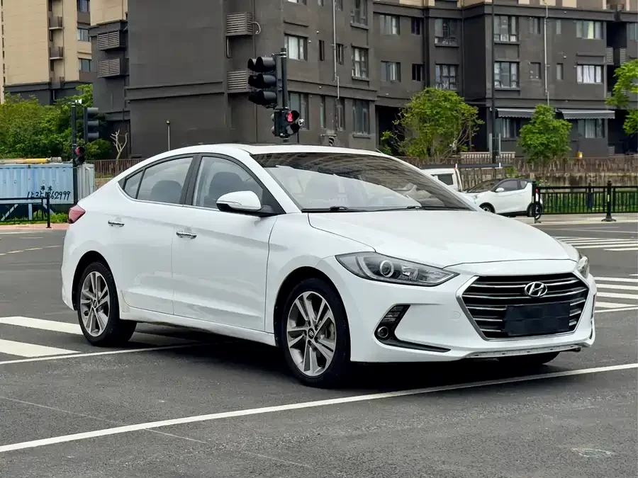 Hyundai elantra