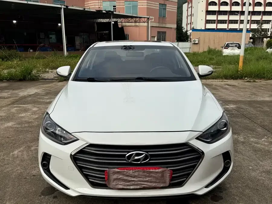 Hyundai elantra