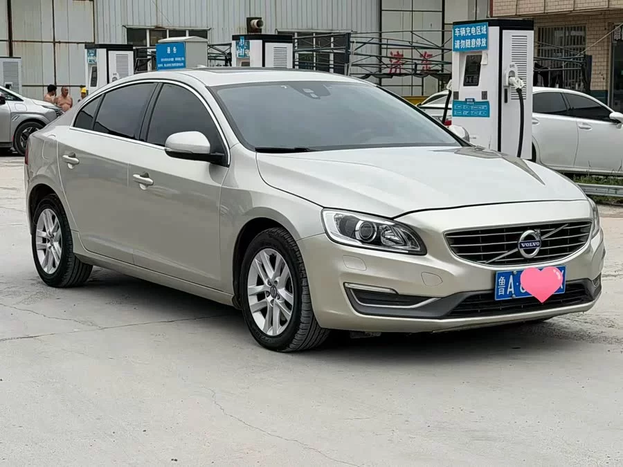 Volvo S60