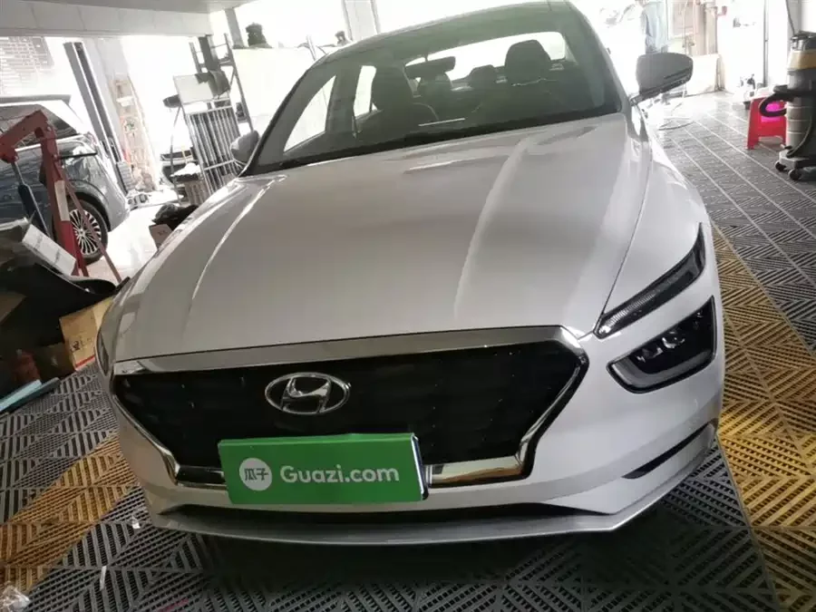 Hyundai Mistra