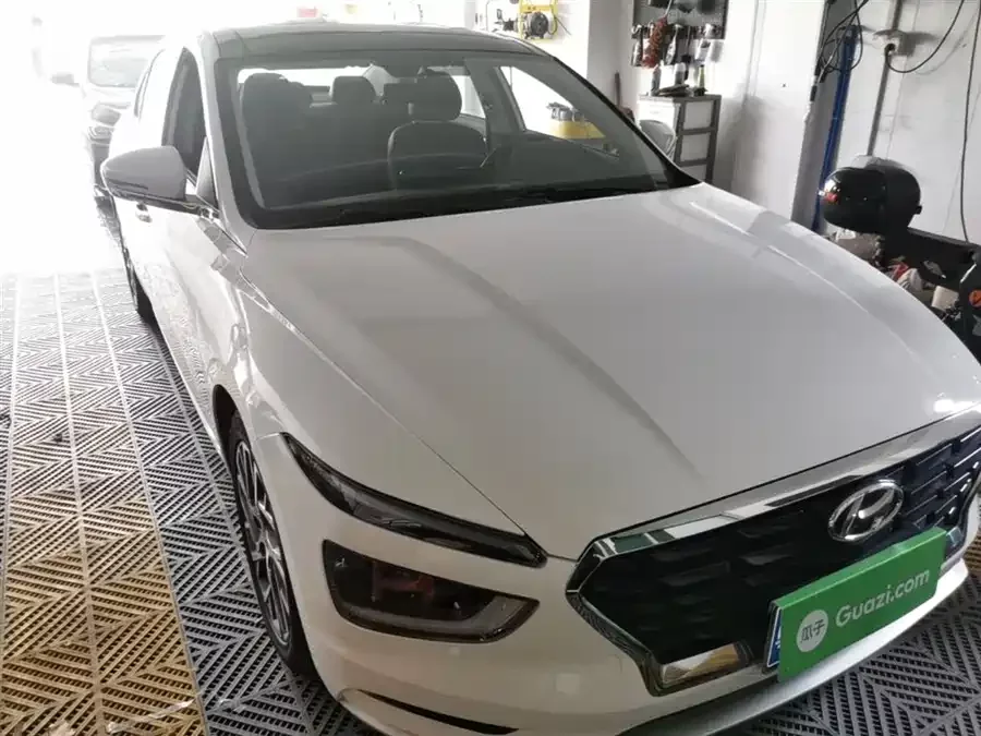 Hyundai Mistra