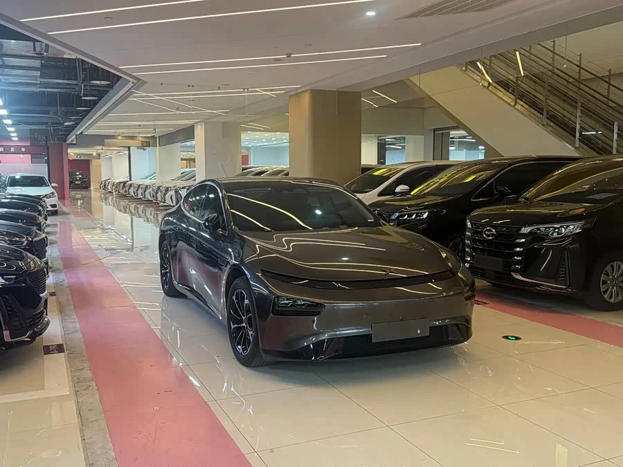 Xpeng P7