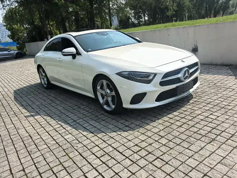 Mercedes Benz CLS