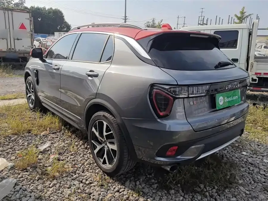 Lynk & Co 01 EM-P