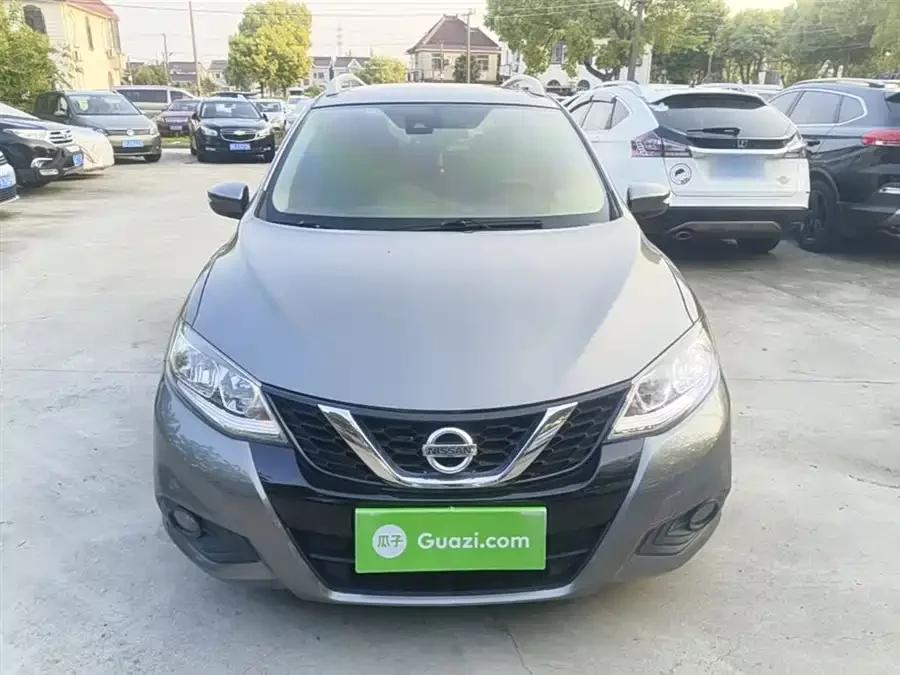 Nissan Tiida