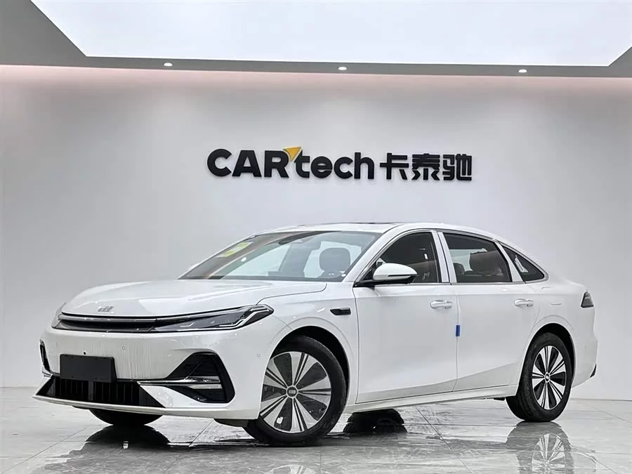 Geely Galaxy A7 EM